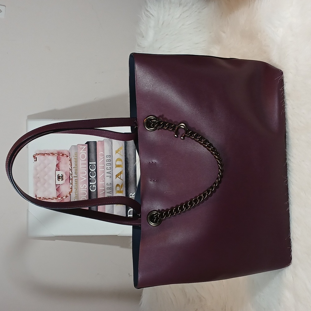 Coach Signature Chain Central Boysenberry/ Dark purple  Tote - Picture 3 of 9